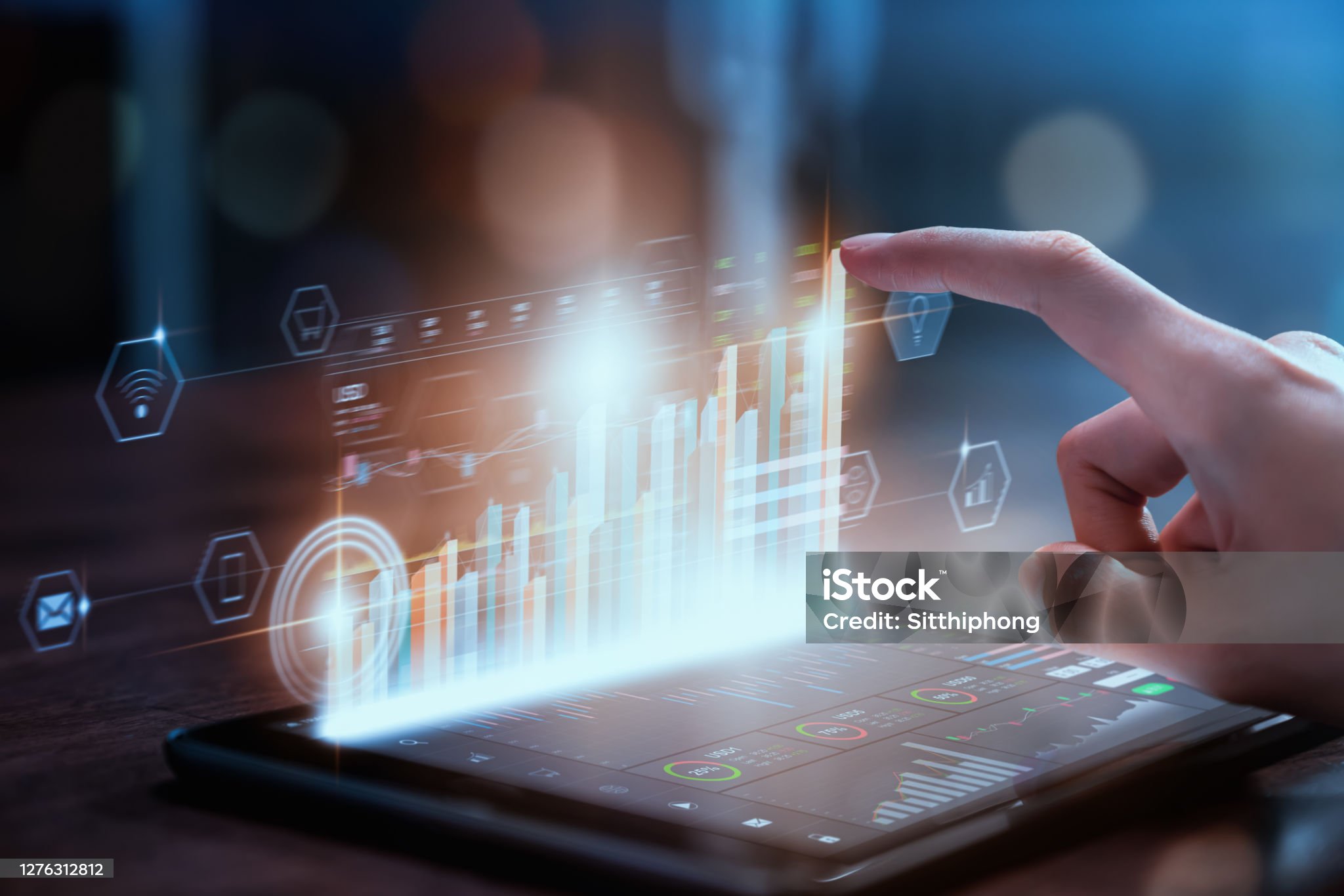 Business Applications - istockphoto-1276312812-2048x2048